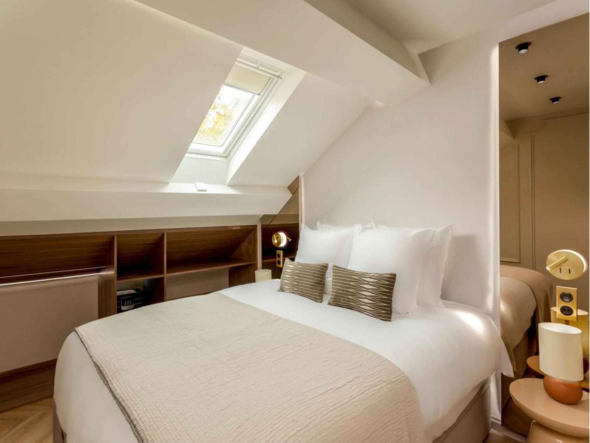 Merveil - Luxury - Champs Elysees - St Cyr I Parigi
