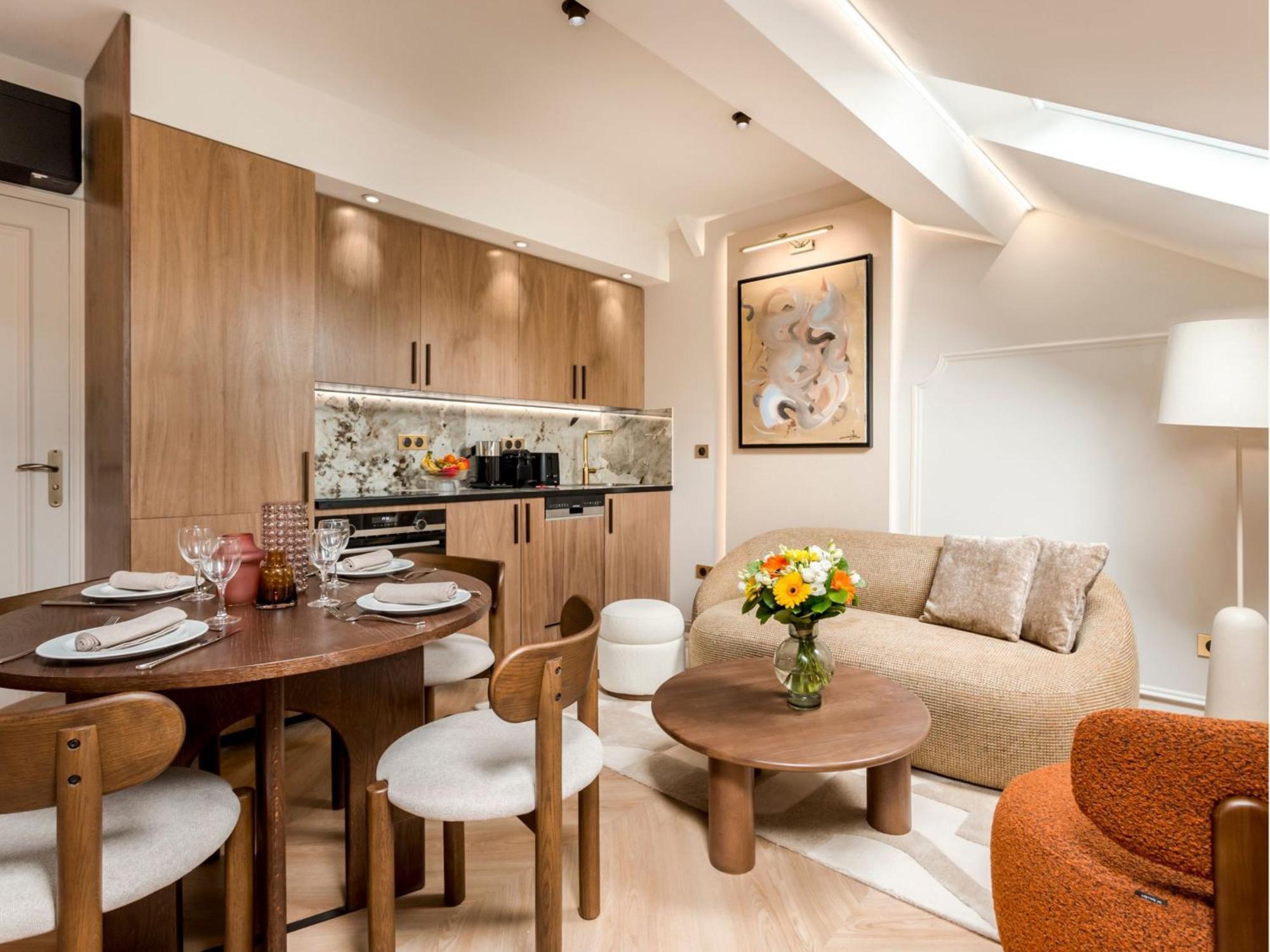 Merveil - Luxury - Champs Elysees - St Cyr I