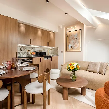 Merveil - Luxury - Champs Elysees - St Cyr I