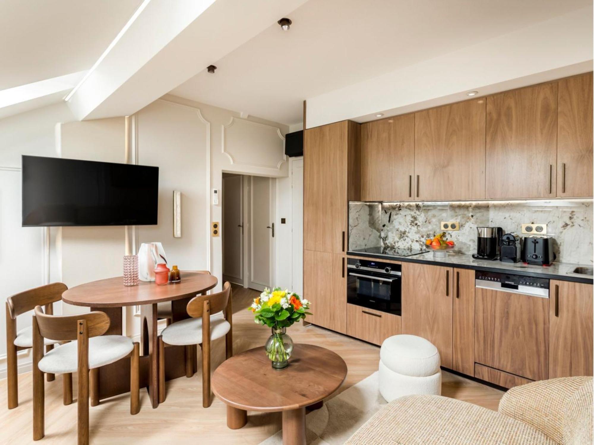 Apartment Merveil - Luxury - Champs Elysees - St Cyr I *